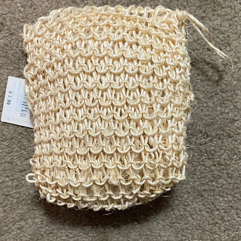 Tag Cream Loofah Exfoliating Scrubber